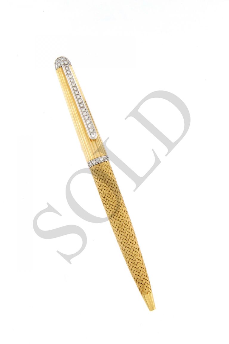 ATHENA PEN IN YELLOW SOLID GOLD AND DIAMONDS 18 kt (SALE ON REQUEST)