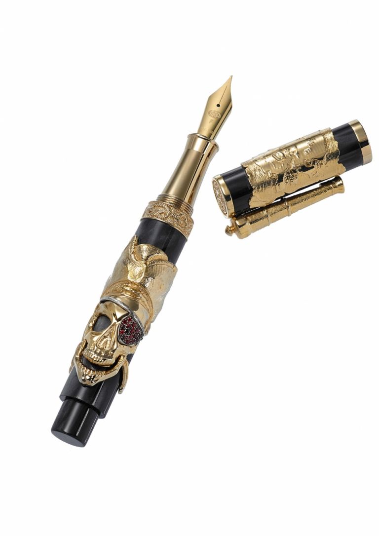 Fountain Pen TREASURE ISLAND IN STERLING SILVER VERMEIL AND SAPPHIRES