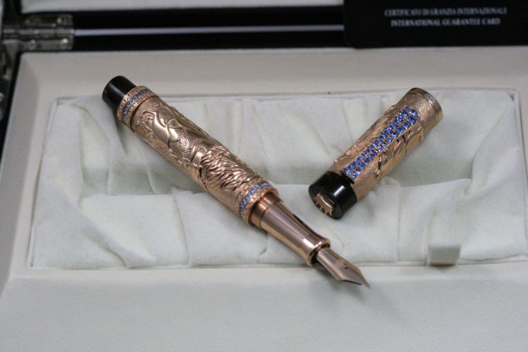 FOUNTAINPEN  Urso Luxury "The Lion King " STERLING SILVER ROSE' AND BLUE SAPPHIRES L.E.100 pcs