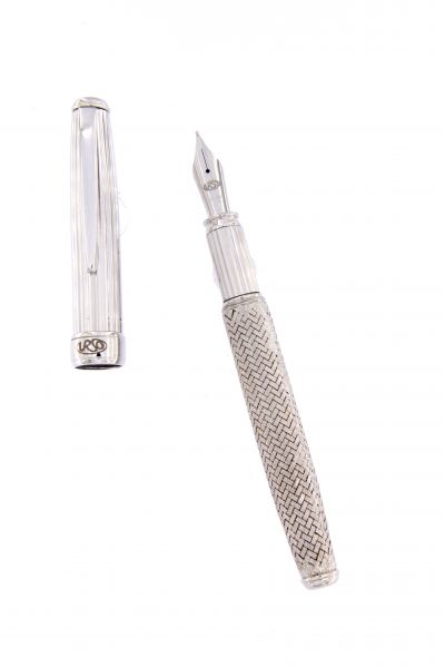 FOUNTAIN PEN ATHENA IN WHITE SOLID GOLD 18 kt L.E.01/01