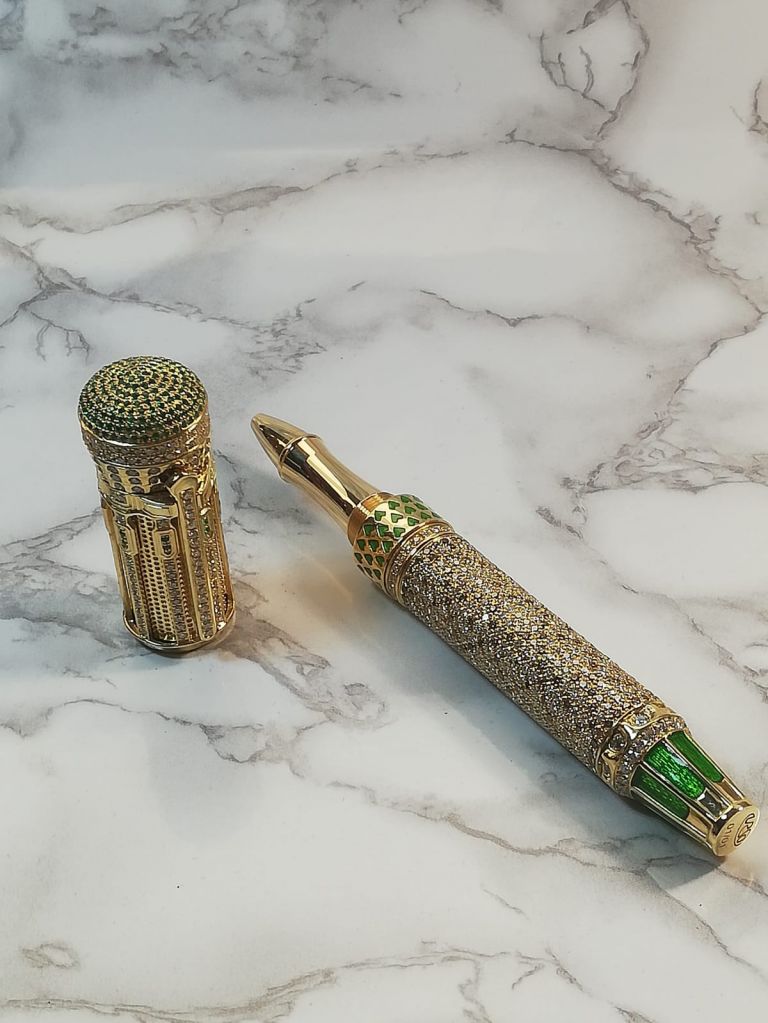 ROLLER BALL IN SOLID GOLD 18KT (NOT AVAILABLE SOLD)