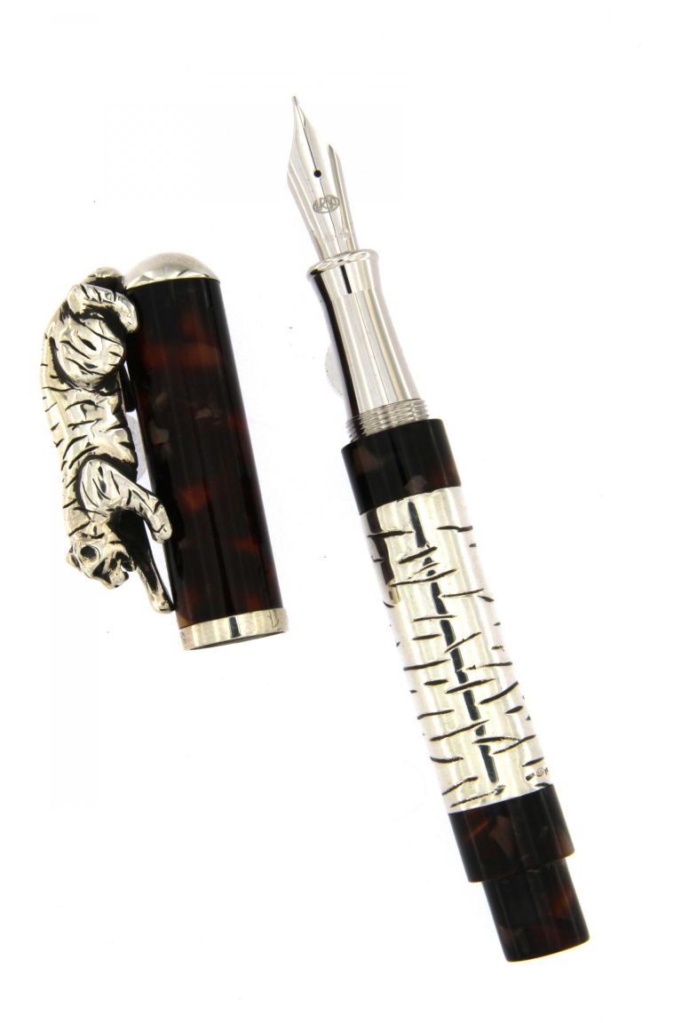 FOUNTAIN PEN WHITE TIGER IN STERLING SILVER AND DIAMOND BROWN