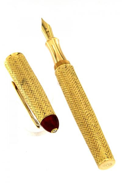 FOUNTAIN PEN TIZIANO IN YELLOW SOLID GOLD 18KT URSO